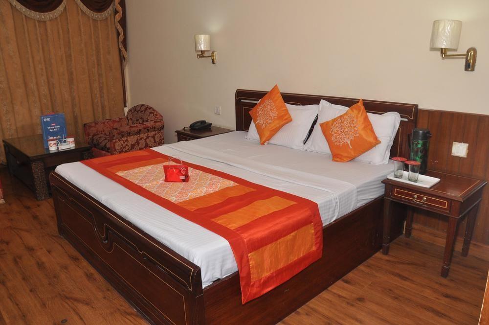Hotel Aachman Regency Simlá Kültér fotó