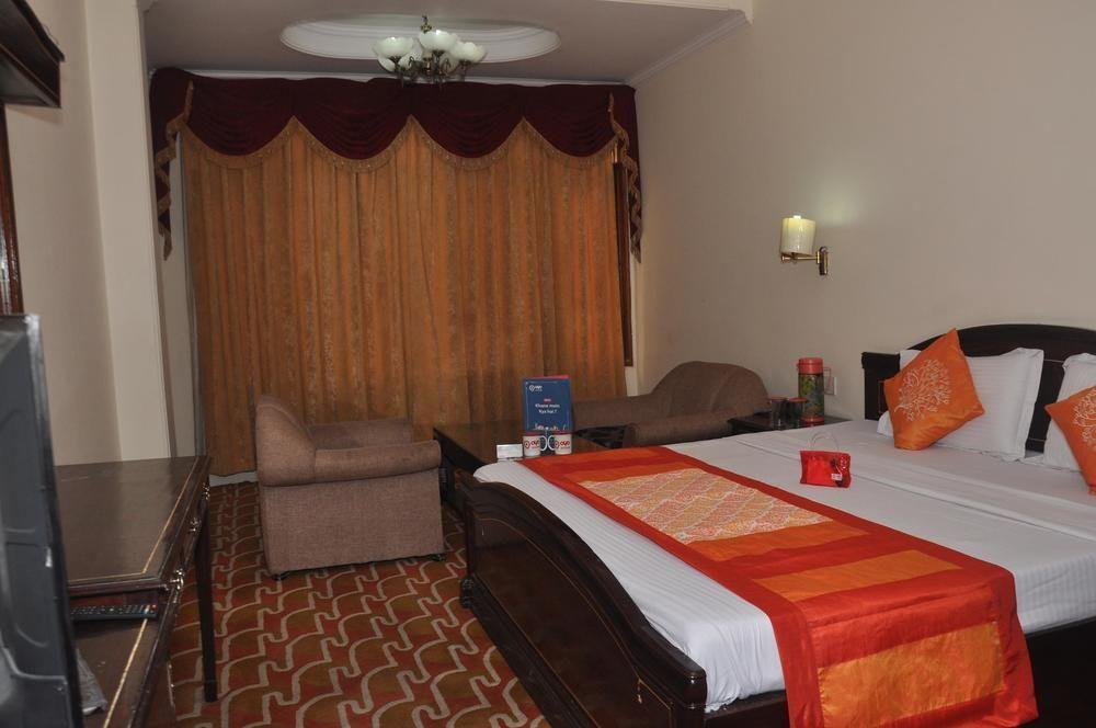 Hotel Aachman Regency Simlá Kültér fotó